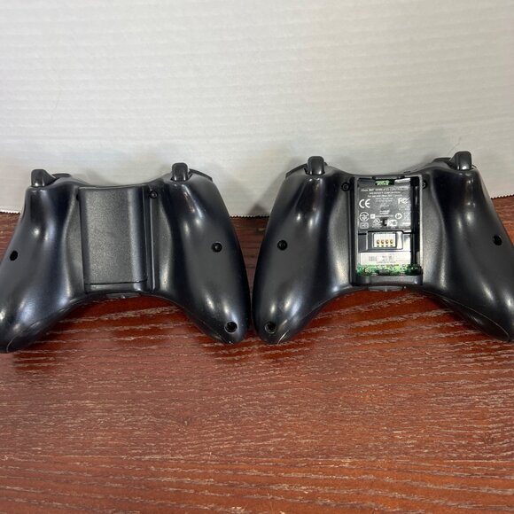 Xbox 360 OEM Wireless Controllers Set Of 2 Bundle Black Microsoft Tested Y3 - Picture 4 of 6